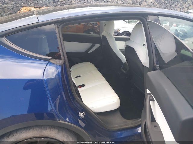 44939463 :رقم المزاد ، 5YJYGDEE4MF198664 vin ، 2021 Tesla Model Y Long Range Dual Motor All-wheel Drive مزاد بيع