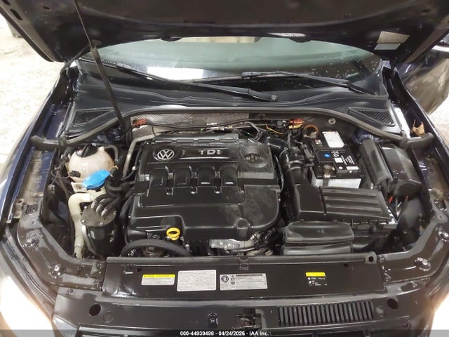 2015 Volkswagen Passat 2.0l Tdi Se მანქანა იყიდება აუქციონზე, vin: 1VWBV7A31FC048736, აუქციონის ნომერი: 44939498
