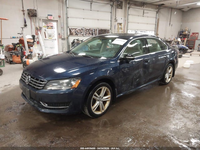 2015 Volkswagen Passat 2.0l Tdi Se მანქანა იყიდება აუქციონზე, vin: 1VWBV7A31FC048736, აუქციონის ნომერი: 44939498