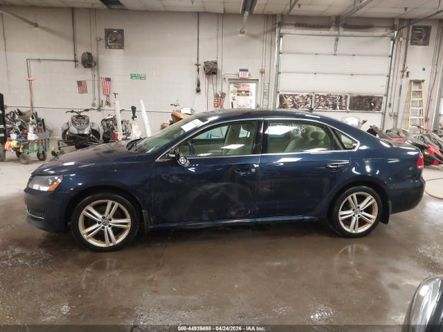 2015 Volkswagen Passat 2.0l Tdi Se მანქანა იყიდება აუქციონზე, vin: 1VWBV7A31FC048736, აუქციონის ნომერი: 44939498