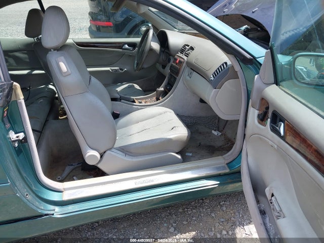 44939557 :رقم المزاد ، WDBLK65GXYT030650 vin ، 2000 Mercedes-benz Clk 320 مزاد بيع