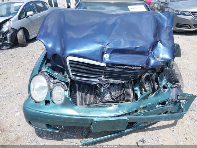 44939557 :رقم المزاد ، WDBLK65GXYT030650 vin ، 2000 Mercedes-benz Clk 320 مزاد بيع