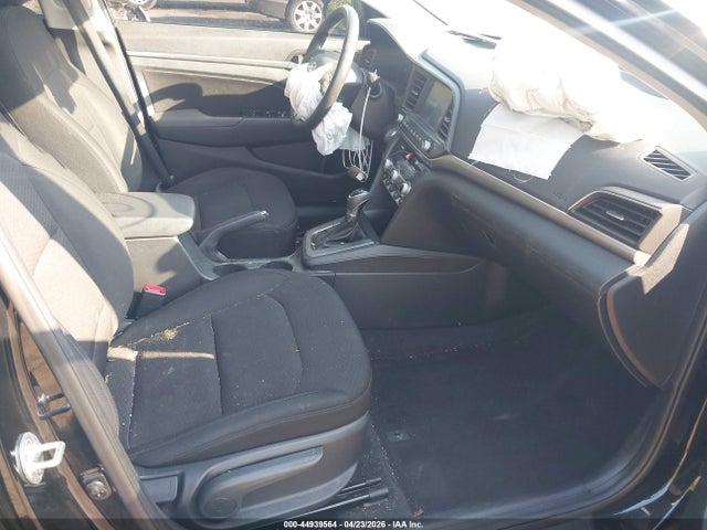 2020 Hyundai Elantra Value Edition მანქანა იყიდება აუქციონზე, vin: 5NPD84LF5LH574179, აუქციონის ნომერი: 44939564