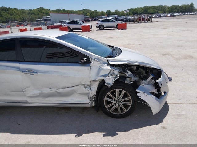 2016 Hyundai Elantra Se მანქანა იყიდება აუქციონზე, vin: 5NPDH4AE4GH719969, აუქციონის ნომერი: 44939573