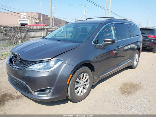 Продаж на аукціоні авто 2017 Chrysler Pacifica Touring-l, vin: 2C4RC1BG5HR803645, номер лоту: 44939627