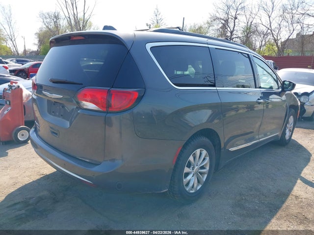 Продаж на аукціоні авто 2017 Chrysler Pacifica Touring-l, vin: 2C4RC1BG5HR803645, номер лоту: 44939627