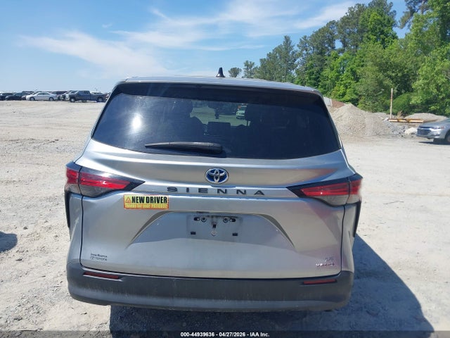 Продаж на аукціоні авто 2022 Toyota Sienna Le, vin: 5TDKRKEC0NS102643, номер лоту: 44939636