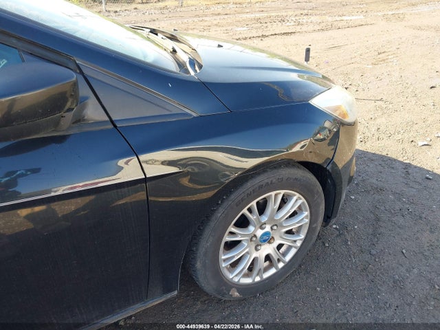 2012 Ford Focus Se მანქანა იყიდება აუქციონზე, vin: 1FAHP3K25CL163041, აუქციონის ნომერი: 44939639