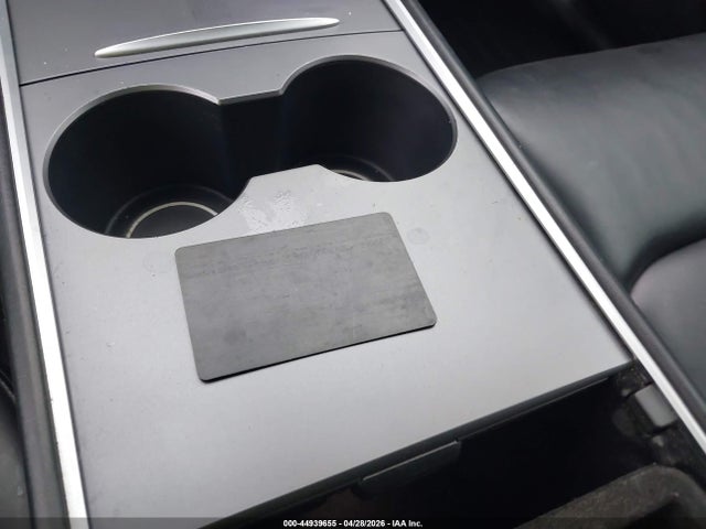 Продаж на аукціоні авто 2021 Tesla Model Y Standard Range Rear-wheel Drive, vin: 5YJYGDED6MF163096, номер лоту: 44939655
