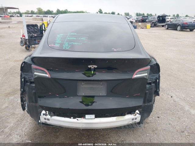 Продаж на аукціоні авто 2021 Tesla Model Y Standard Range Rear-wheel Drive, vin: 5YJYGDED6MF163096, номер лоту: 44939655