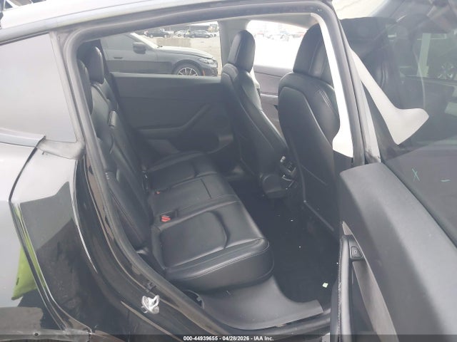 Продаж на аукціоні авто 2021 Tesla Model Y Standard Range Rear-wheel Drive, vin: 5YJYGDED6MF163096, номер лоту: 44939655