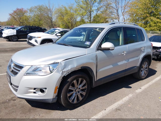 Aukcja sprzedaży 2009 Volkswagen Tiguan S/se/sel, vin: WVGAV75N59W510210, numer aukcji: 44939664