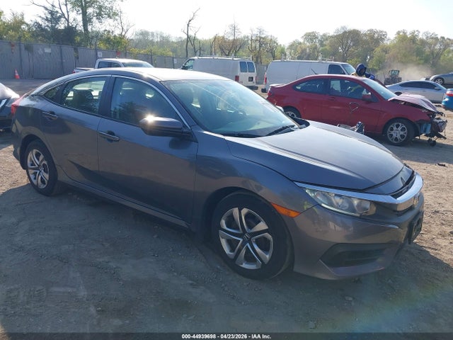 Aukcja sprzedaży 2018 Honda Civic Lx, vin: 2HGFC2F55JH596012, numer aukcji: 44939698