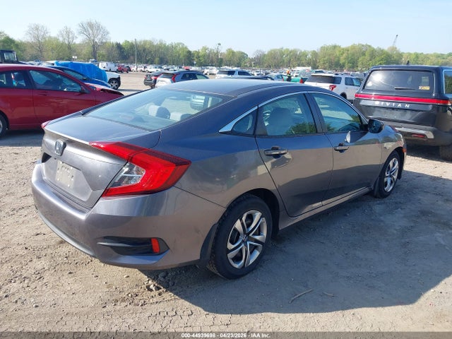 Aukcja sprzedaży 2018 Honda Civic Lx, vin: 2HGFC2F55JH596012, numer aukcji: 44939698