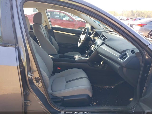 Aukcja sprzedaży 2018 Honda Civic Lx, vin: 2HGFC2F55JH596012, numer aukcji: 44939698