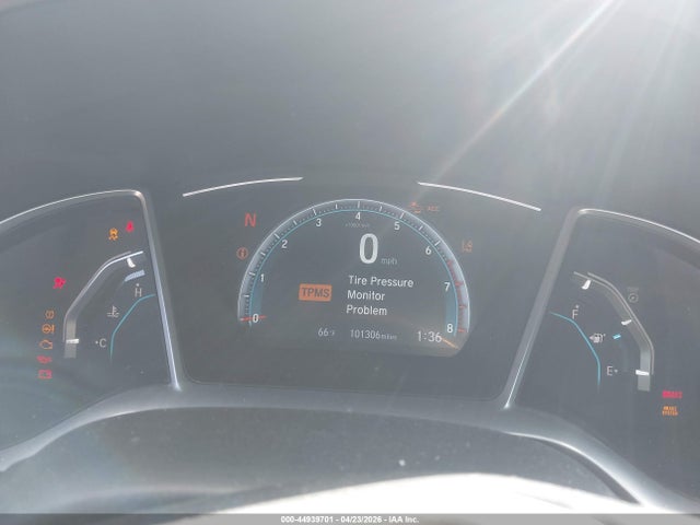 Продажа на аукционе авто 2019 Honda Civic Touring, vin: 2HGFC3B98KH351477, номер лота: 44939701