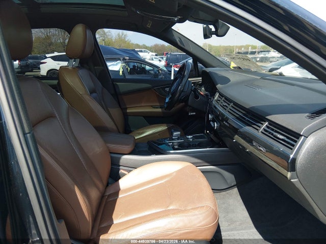 Продажа на аукционе авто 2017 Audi Q7 3.0t Premium, vin: WA1VAAF72HD020679, номер лота: 44939786