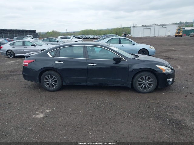 Nissan Altima 2.5 S 2015 1N4AL3AP9FC578720 Image 13