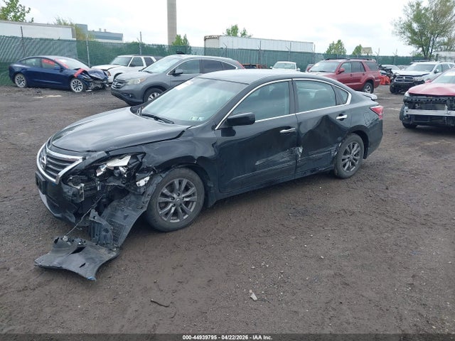 Nissan Altima 2.5 S 2015 1N4AL3AP9FC578720 Image 2