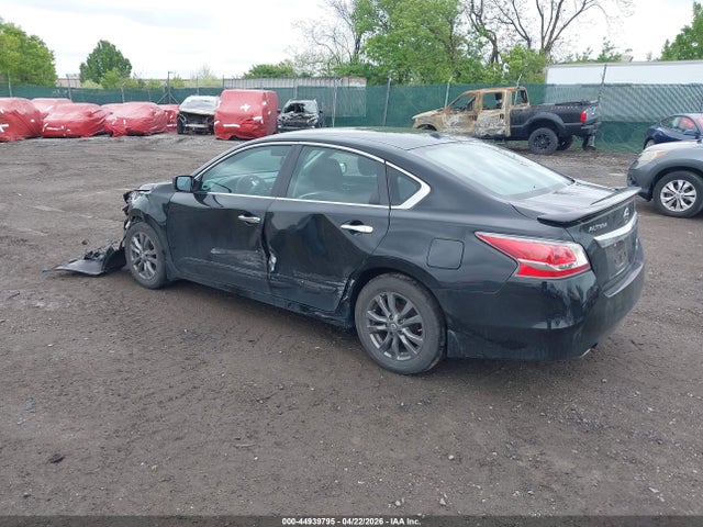 Nissan Altima 2.5 S 2015 1N4AL3AP9FC578720 Image 3
