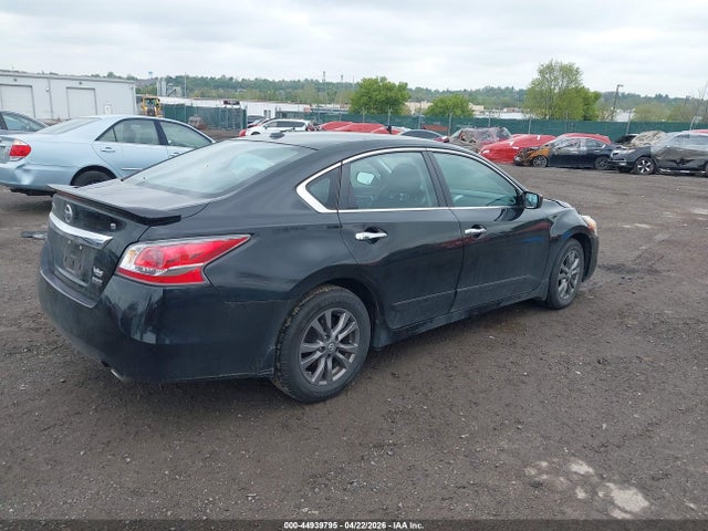 Nissan Altima 2.5 S 2015 1N4AL3AP9FC578720 Image 4