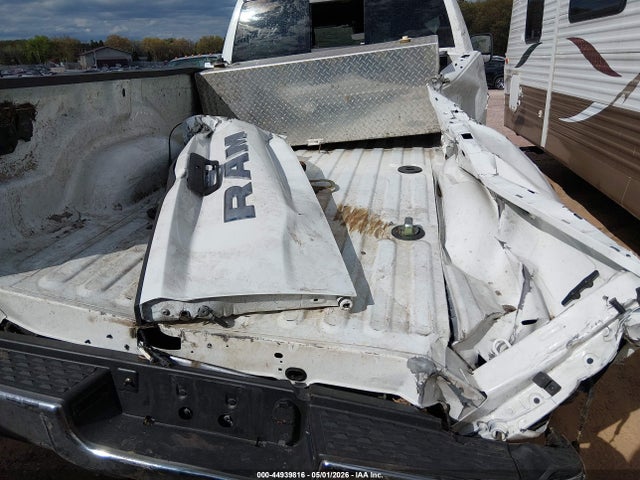 44939816 :رقم المزاد ، 3C63RRGLXSG550285 vin ، 2025 Ram 3500 Tradesman  4x4 8' Box مزاد بيع