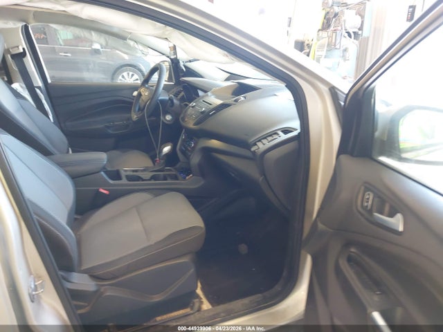 44939906 :رقم المزاد ، 1FMCU9GD3JUC96958 vin ، 2018 Ford Escape Se مزاد بيع
