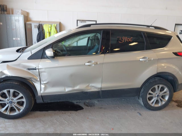 44939906 :رقم المزاد ، 1FMCU9GD3JUC96958 vin ، 2018 Ford Escape Se مزاد بيع
