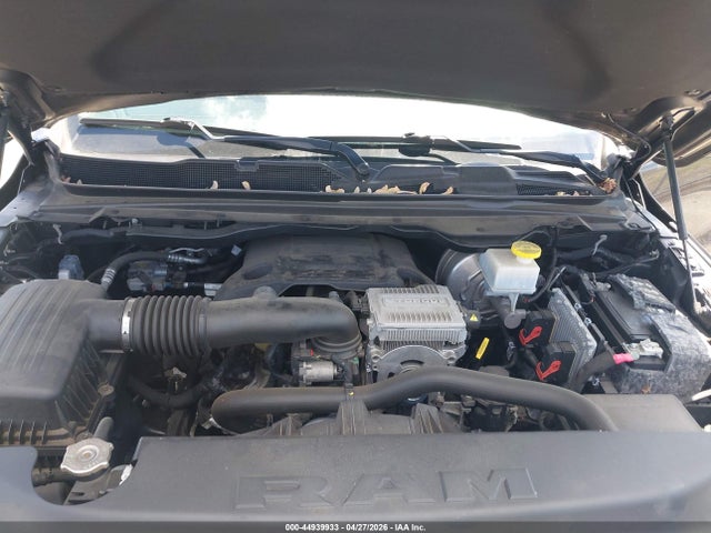 44939933 :رقم المزاد ، 1C6SRFHT1LN224022 vin ، 2020 Ram 1500 مزاد بيع