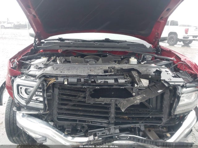 44939938 :رقم المزاد ، 3GTU2NEC7JG636049 vin ، 2018 Gmc Sierra 1500 Slt مزاد بيع