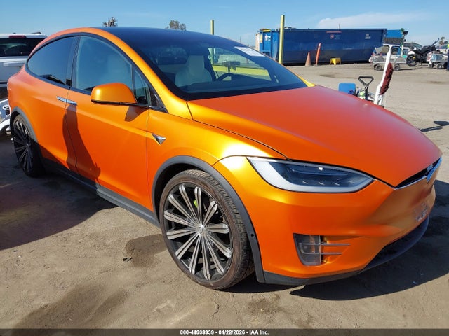 Продажа на аукционе авто 2018 Tesla Model X 100d/75d/p100d, vin: 5YJXCAE27JF101982, номер лота: 44939939
