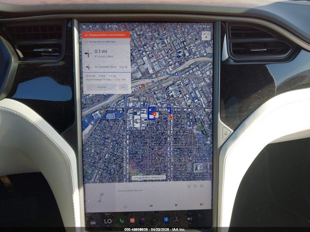 Продажа на аукционе авто 2018 Tesla Model X 100d/75d/p100d, vin: 5YJXCAE27JF101982, номер лота: 44939939