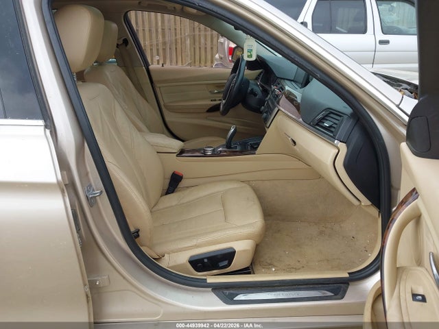 2014 Bmw 328i მანქანა იყიდება აუქციონზე, vin: WBA3A5C56EJ465184, აუქციონის ნომერი: 44939942