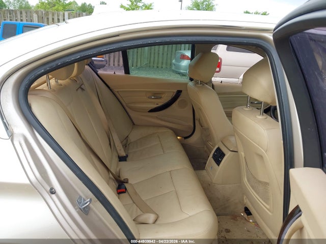 2014 Bmw 328i მანქანა იყიდება აუქციონზე, vin: WBA3A5C56EJ465184, აუქციონის ნომერი: 44939942