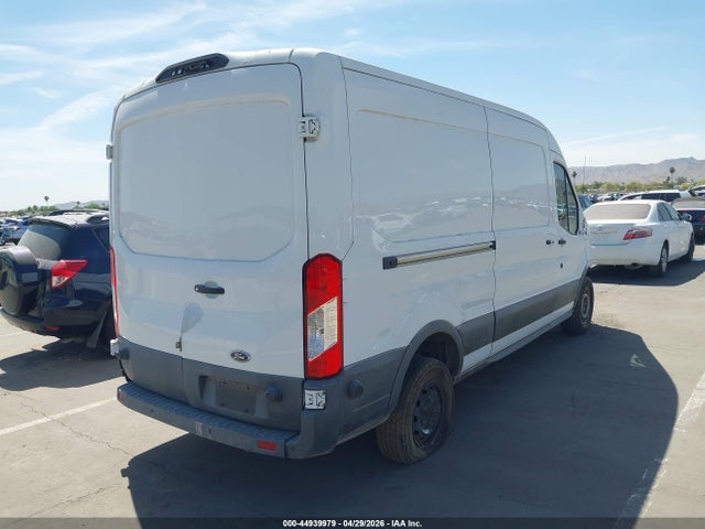 44939979 :رقم المزاد ، 1FTYR2CM6JKA55688 vin ، 2018 Ford Transit-250 مزاد بيع