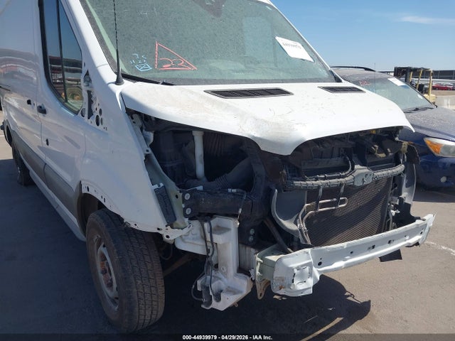 44939979 :رقم المزاد ، 1FTYR2CM6JKA55688 vin ، 2018 Ford Transit-250 مزاد بيع