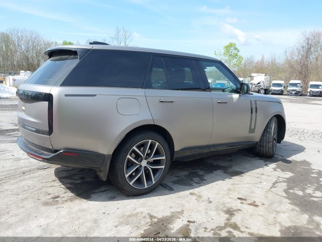 SALKP9F40SA300453 Land Rover Range Rover P550e Se