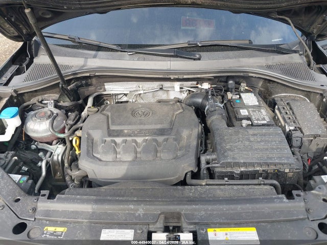 44940037 :رقم المزاد ، 3VVCB7AX6NM014051 vin ، 2022 Volkswagen Tiguan 2.0t Se R-line Black مزاد بيع