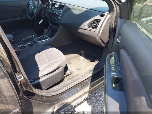 Продаж на аукціоні авто 2012 Chrysler 200 Lx, vin: 1C3CCBAB7CN317561, номер лоту: 44940067