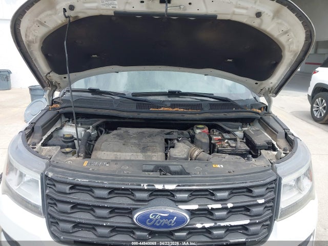44940069 :رقم المزاد ، 1FM5K8D8XHGB94162 vin ، 2017 Ford Explorer Xlt مزاد بيع