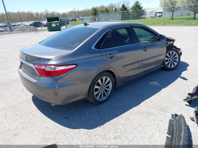 44940091 :رقم المزاد ، 4T1BK1FK5HU583859 vin ، 2017 Toyota Camry Xle V6 مزاد بيع