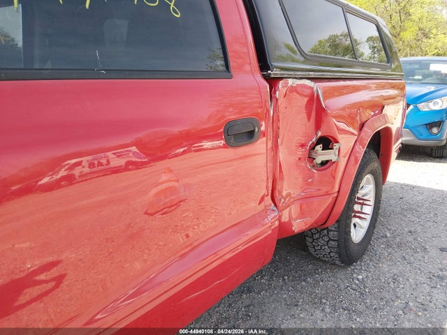 44940108 :رقم المزاد ، 1D7FL16K74S642702 vin ، 2004 Dodge Dakota مزاد بيع