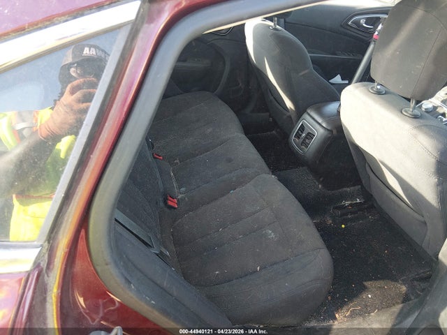 2015 Chrysler 200 Limited მანქანა იყიდება აუქციონზე, vin: 1C3CCCAB6FN625959, აუქციონის ნომერი: 44940121