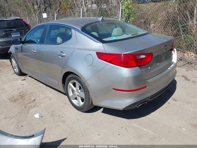 Продаж на аукціоні авто 2015 Kia Optima Lx, vin: KNAGM4A79F5547167, номер лоту: 44940124