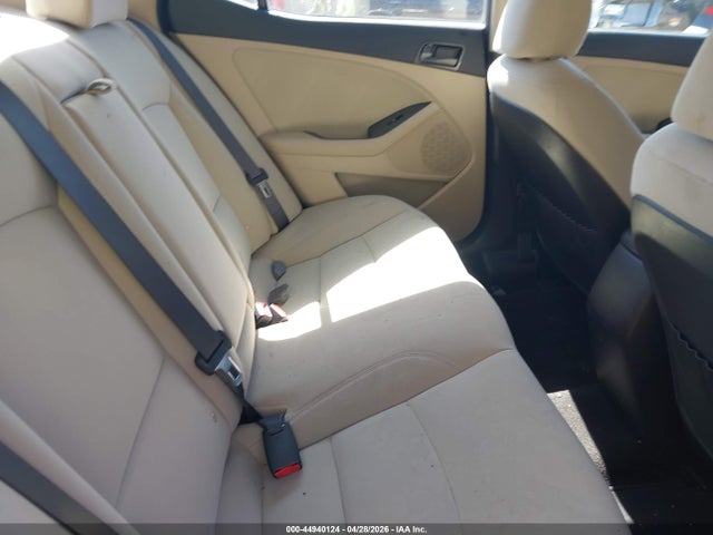 Продаж на аукціоні авто 2015 Kia Optima Lx, vin: KNAGM4A79F5547167, номер лоту: 44940124