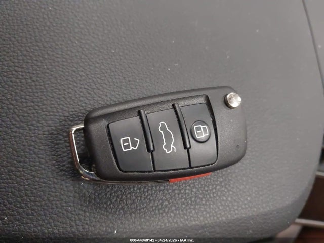 Продаж на аукціоні авто 2025 Audi Q3 Premium 45 Tfsi S Line Quattro Tiptronic, vin: WA1EECF32S1093833, номер лоту: 44940142