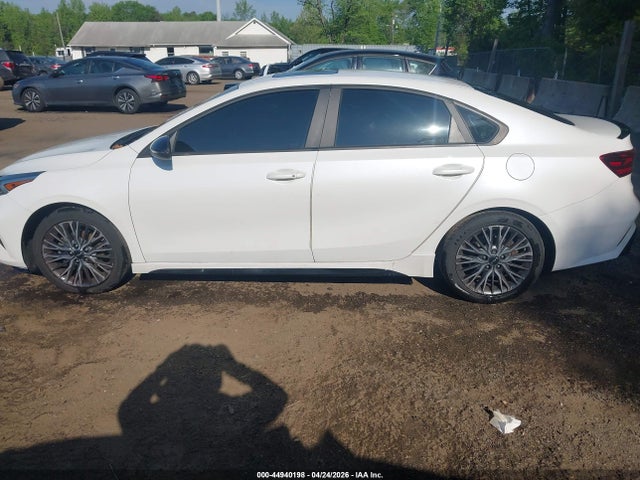 44940198 :رقم المزاد ، 3KPF54AD6NE481794 vin ، 2022 Kia Forte Gt-line مزاد بيع