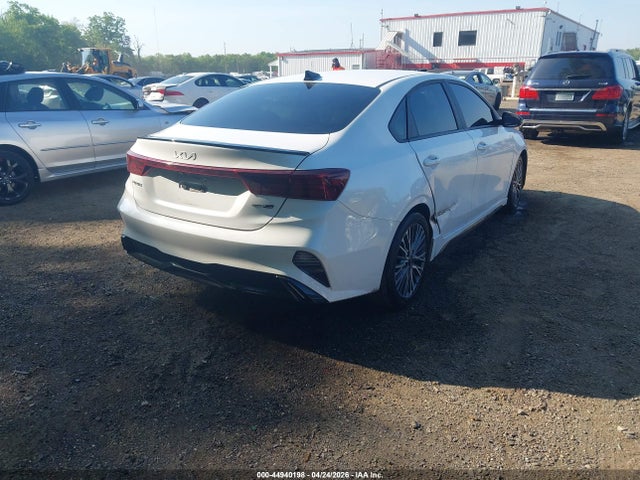 44940198 :رقم المزاد ، 3KPF54AD6NE481794 vin ، 2022 Kia Forte Gt-line مزاد بيع