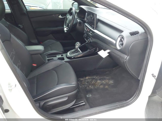 44940198 :رقم المزاد ، 3KPF54AD6NE481794 vin ، 2022 Kia Forte Gt-line مزاد بيع