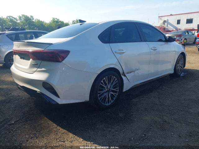 44940198 :رقم المزاد ، 3KPF54AD6NE481794 vin ، 2022 Kia Forte Gt-line مزاد بيع